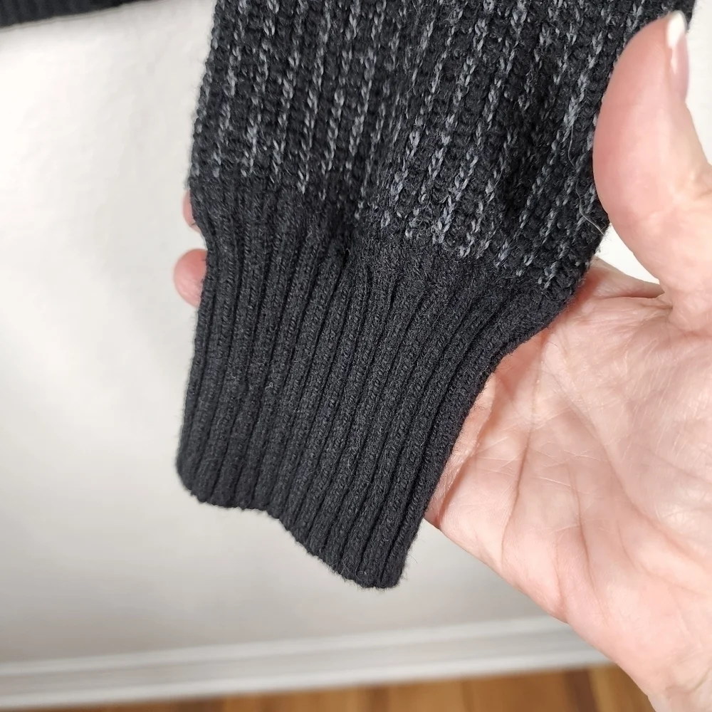 AMERICAN EAGLE WOOL BLEND PULL OVER SWEATER
